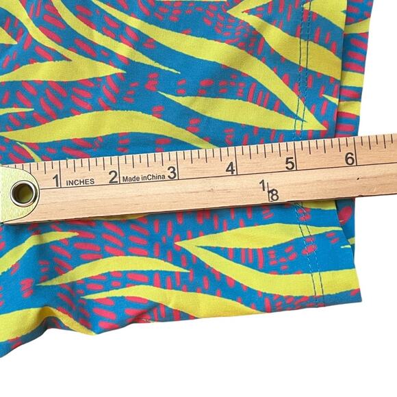 Maamgic 6 Inch Yellow Flame Hybrid Shorts Mens Large Pull-On Abstract Print - Picture 7 of 8